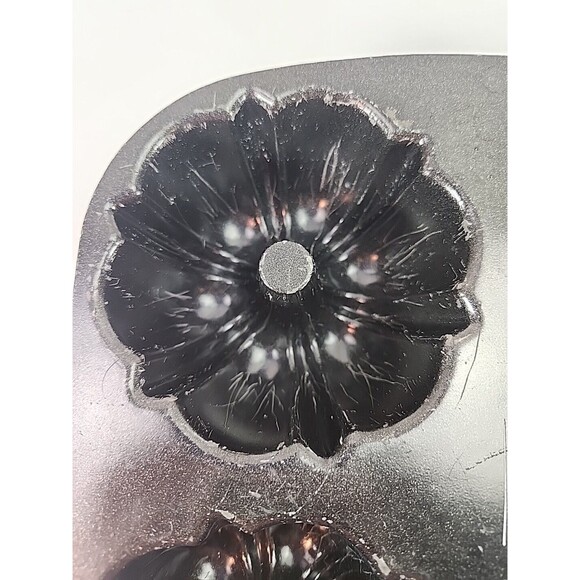 Nordic Ware Bundt-lette Cake Pan 6 CUPS 1.4 LITERS Bundt Mini Party - Picture 9 of 13
